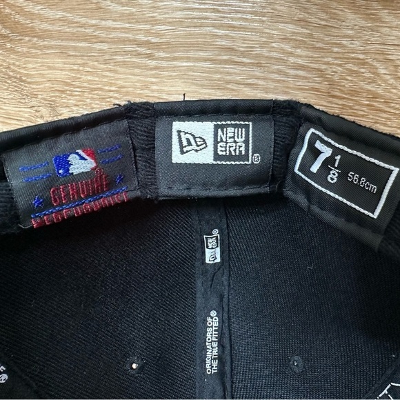 New Era 100% Wool Black 59Fifty Yankees Fitted Hat, Size 7 1/8 - Picture 10 of 12